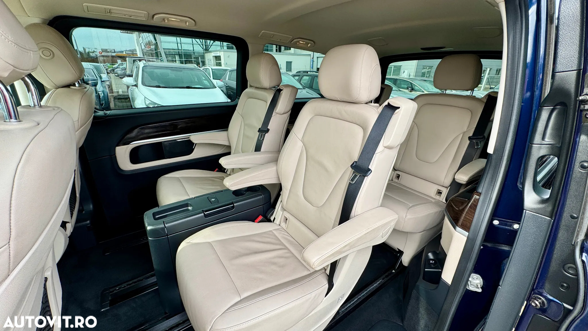 Mercedes-Benz V 250 (BlueTEC) d lang 4Matic 7G-TRONIC Avantgarde Edition - 15
