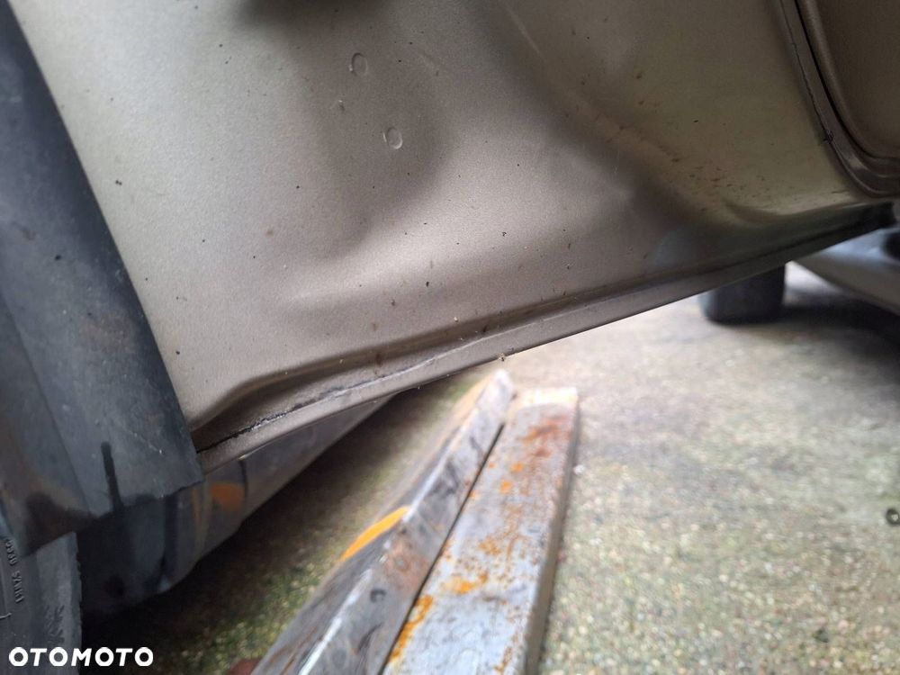 DRZWI KOMPLETNE LEWY TYŁ CHEVROLET EQUINOX I 04-09r LAK: WA231M - 3