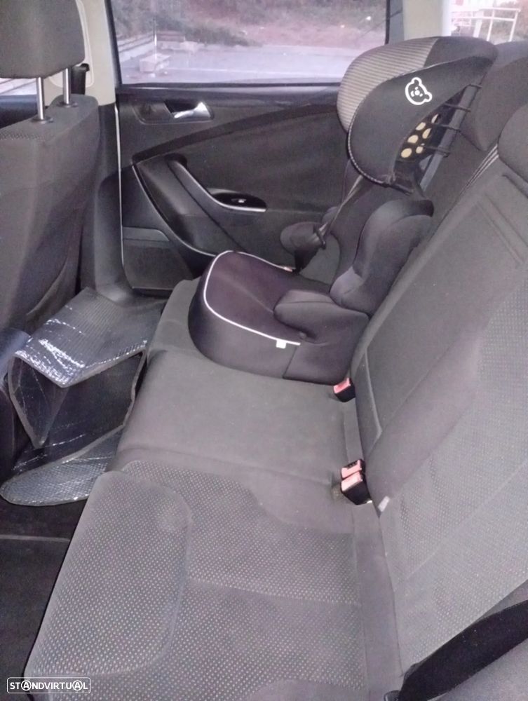 VW Passat Variant 2.0 TDi Confortline - 9