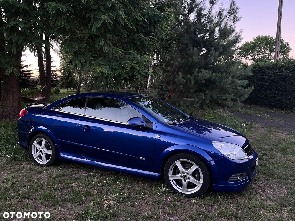 Opel Astra 1.6 T Cosmo - 1
