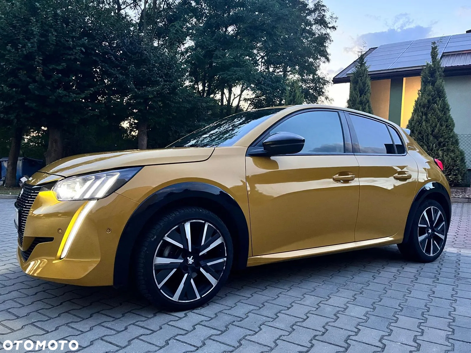 Peugeot 208 1.2 PureTech GT Line S&S EAT8 - 2