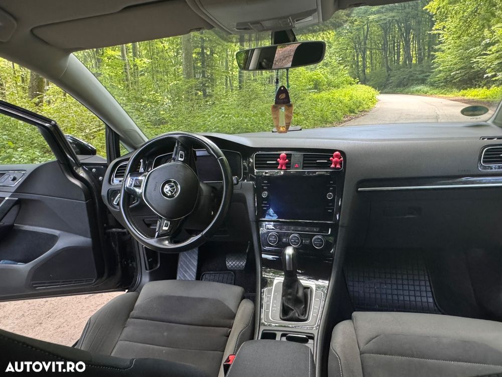 Volkswagen Golf 2.0 TDI SCR DSG R-Line - 9