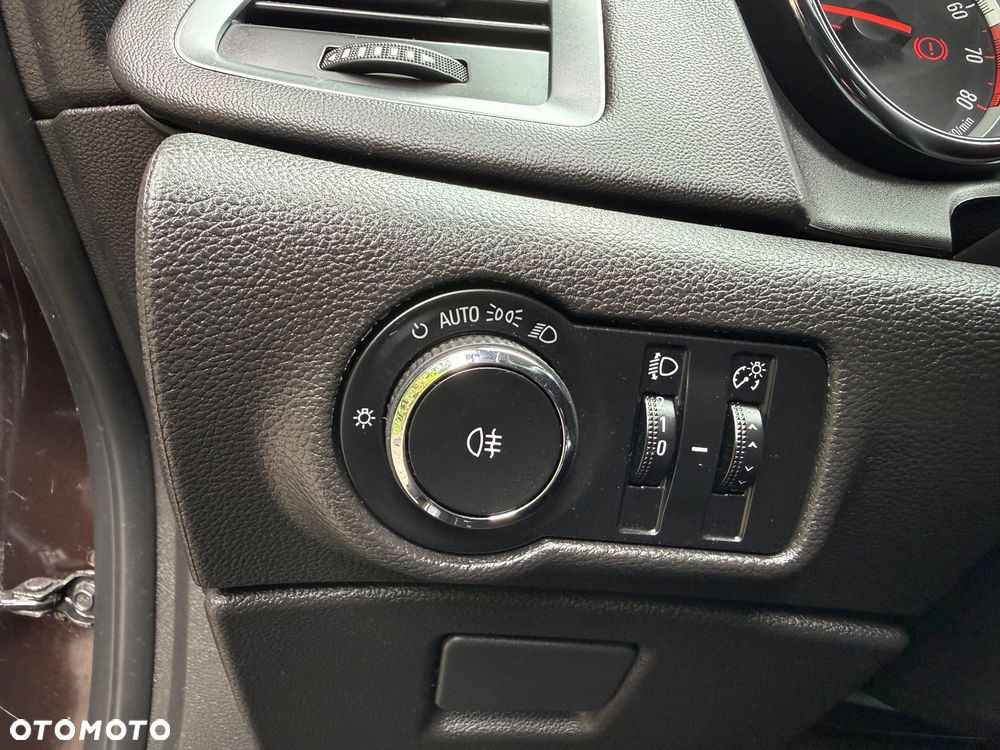 Opel Astra 1.4 Turbo ecoFLEX Start/Stop 150 Jahre - 20