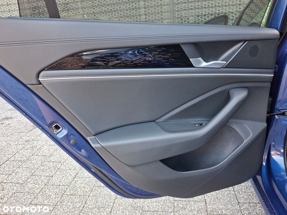 Volkswagen Passat - 14