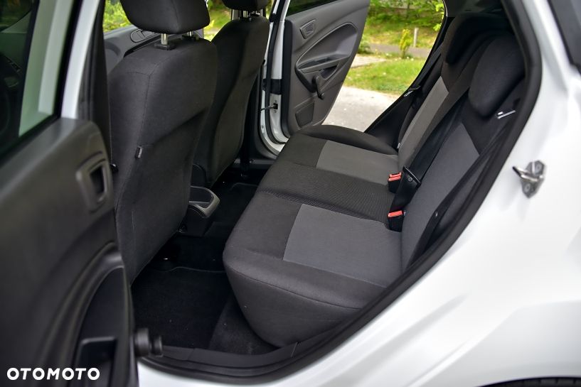 Ford Fiesta 1.25 Titanium EU5 - 29
