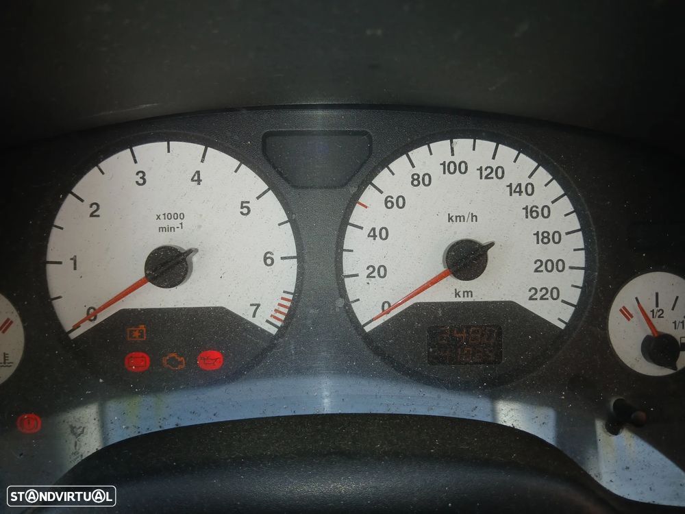 Opel Astra 1.6 Sport - 21