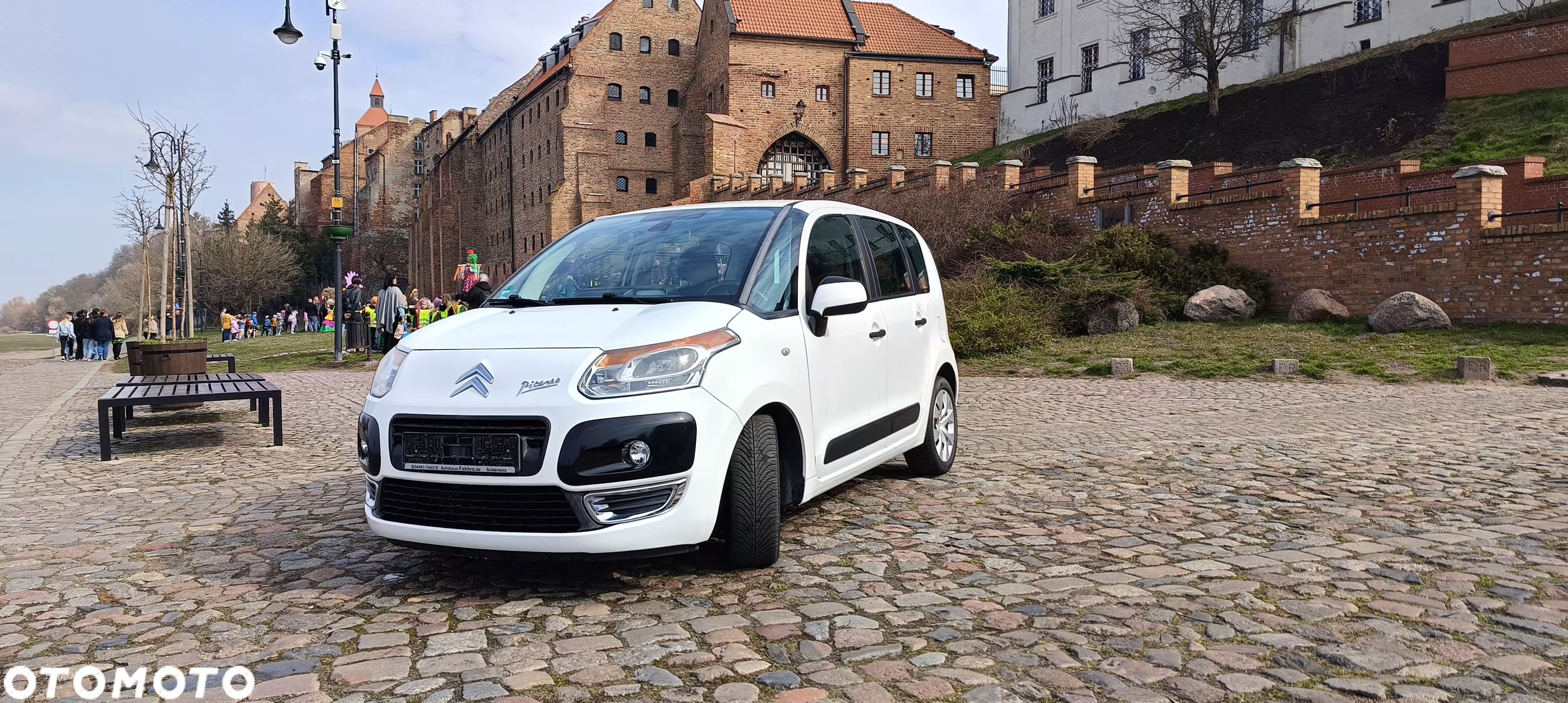 Citroën C3 Picasso 1.6i Exclusive - 1