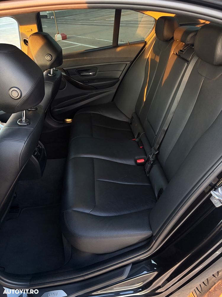 BMW Seria 3 320d xDrive Aut. Luxury Line - 8