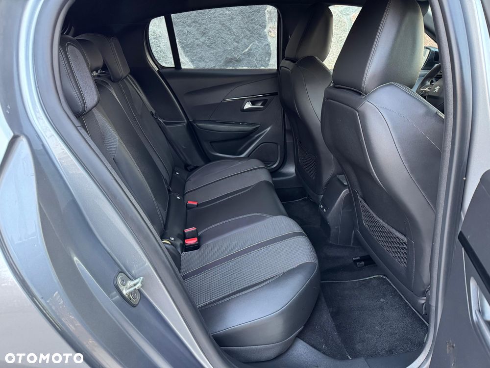 Peugeot 208 GT Line - 12