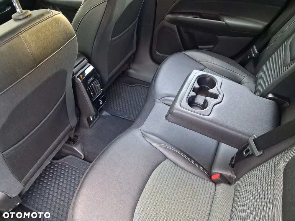 Jeep Compass 1.5 T4 mHEV Altitude FWD S&S DCT - 11