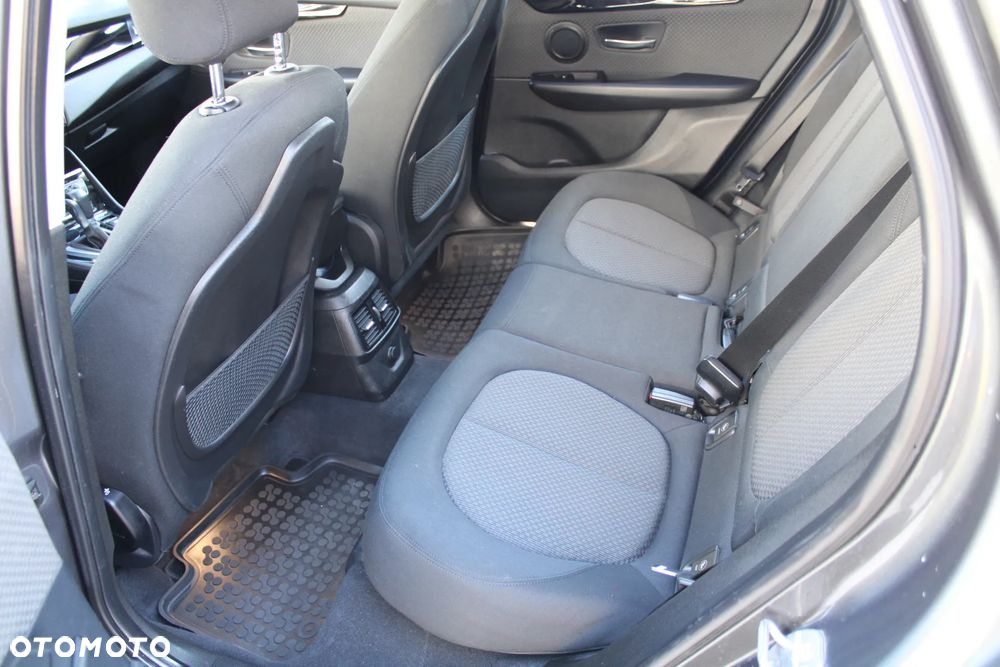 BMW Seria 2 220d Active Tourer xDrive Sport-Aut Sport Line - 24