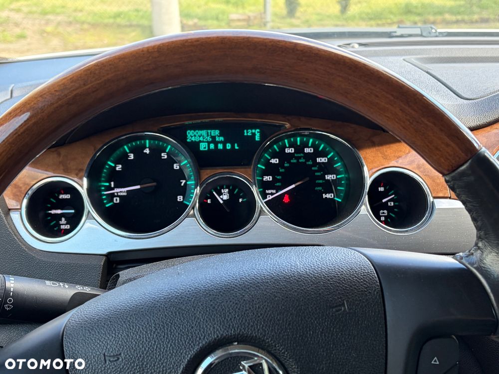 Buick Enclave - 12