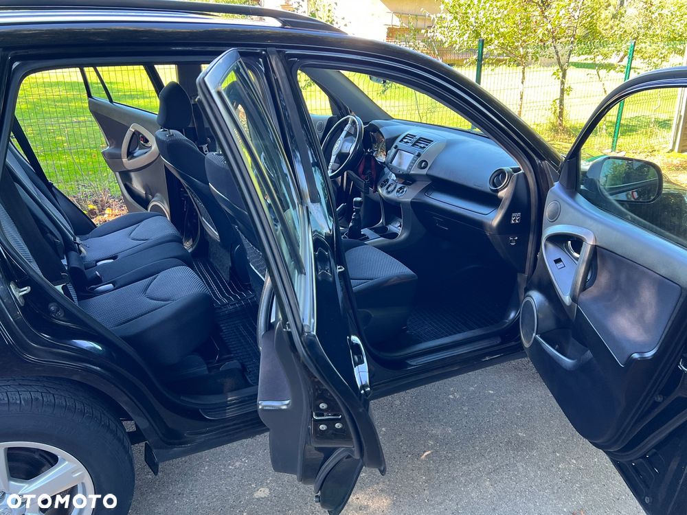 Toyota RAV4 2.2 D-4D Premium - 20