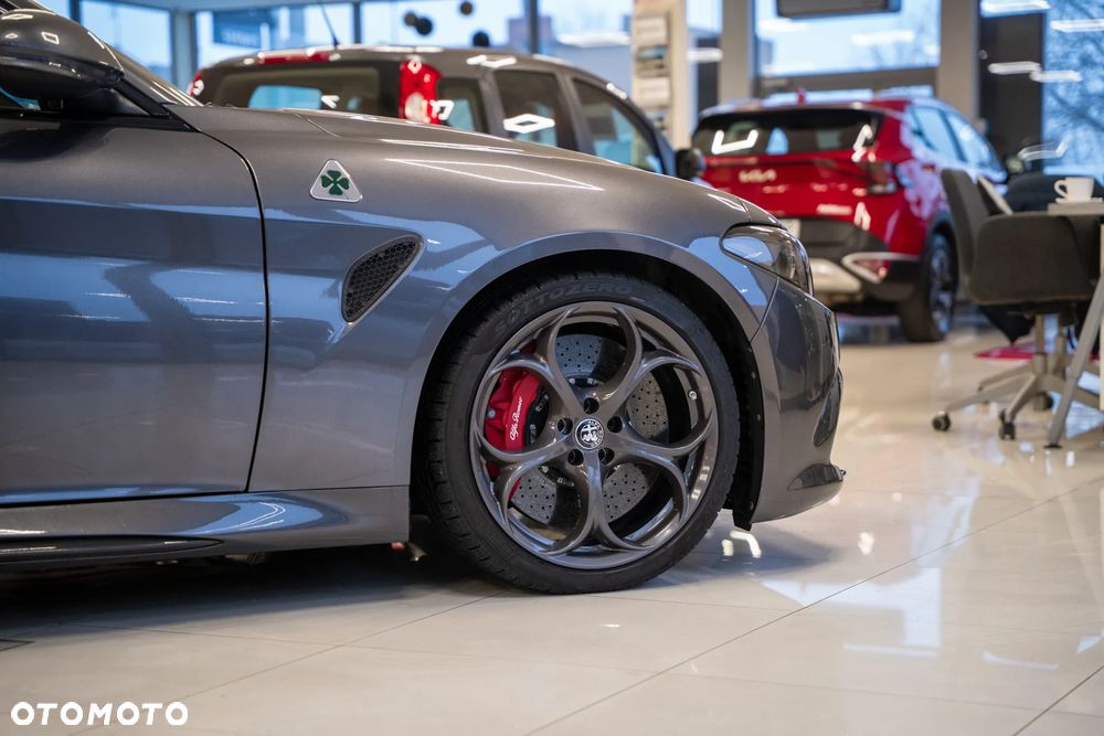 Alfa Romeo Giulia 2.9 Bi Turbo V6 Quadrifoglio - 8