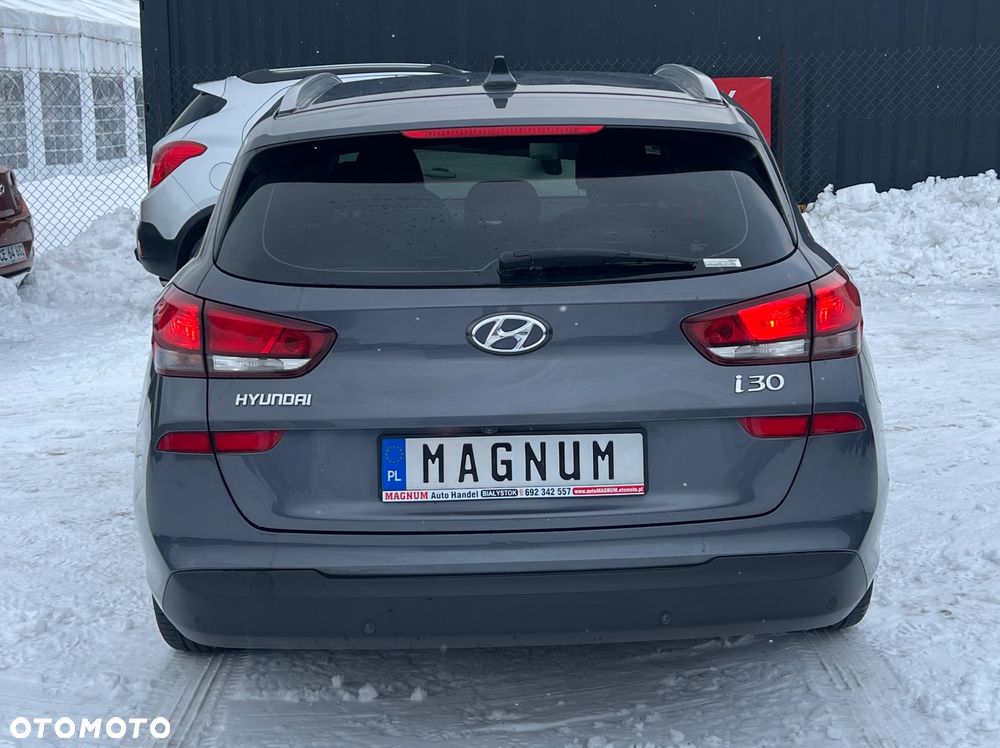 Hyundai i30 - 33