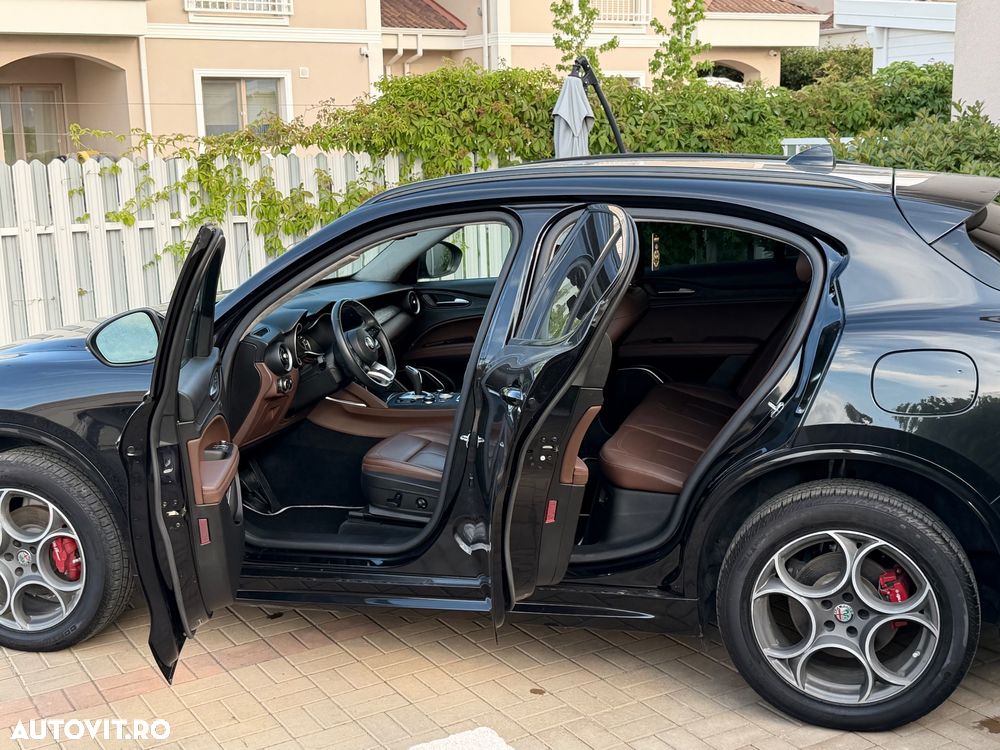 Alfa Romeo Stelvio - 10