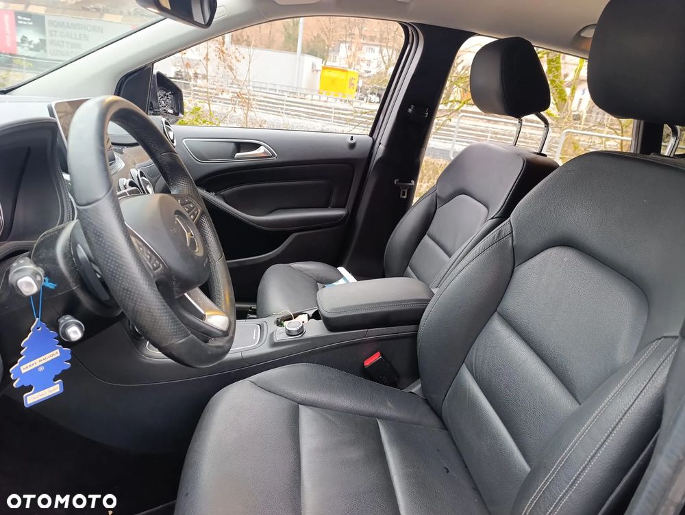 Mercedes-Benz Klasa B 250 4Matic 7G-DCT - 15