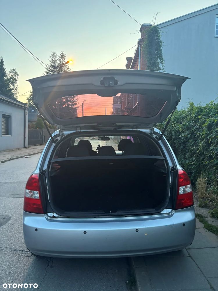 Kia Cerato 1.6 LX / Family - 7