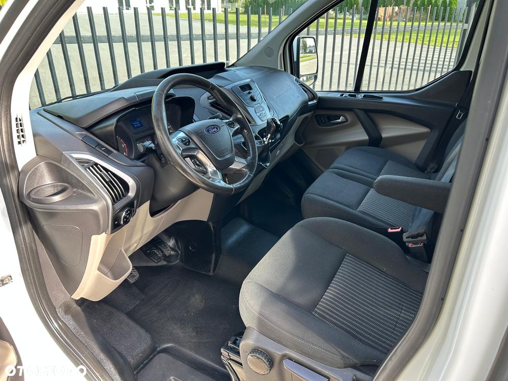 Ford Transit Custom 300 L2H1 Limited (bryg.) - 18