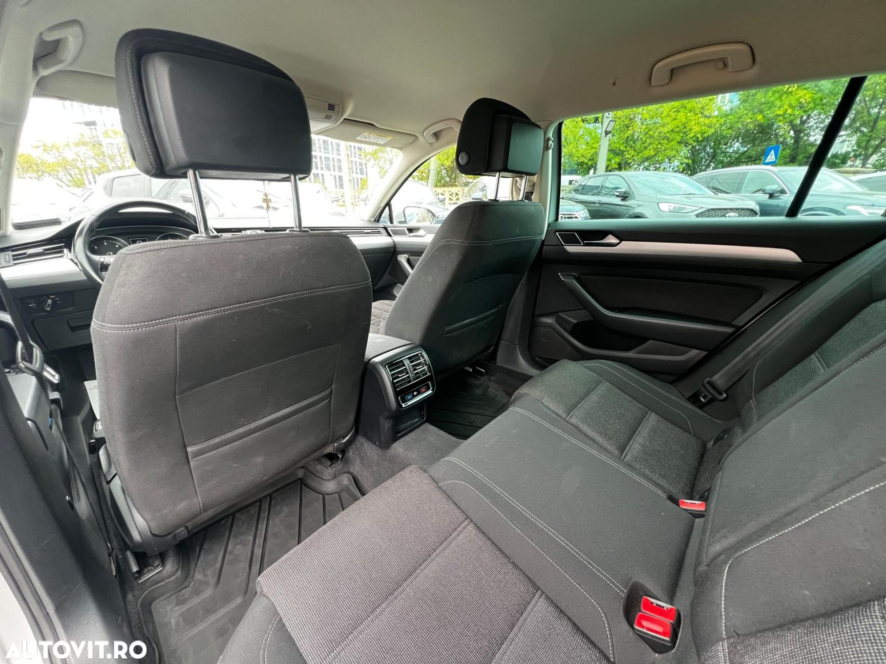 Volkswagen Passat Variant 2.0 TDI Comfortline - 12