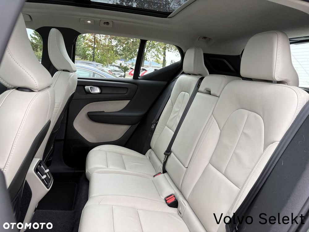 Volvo XC 40 - 23