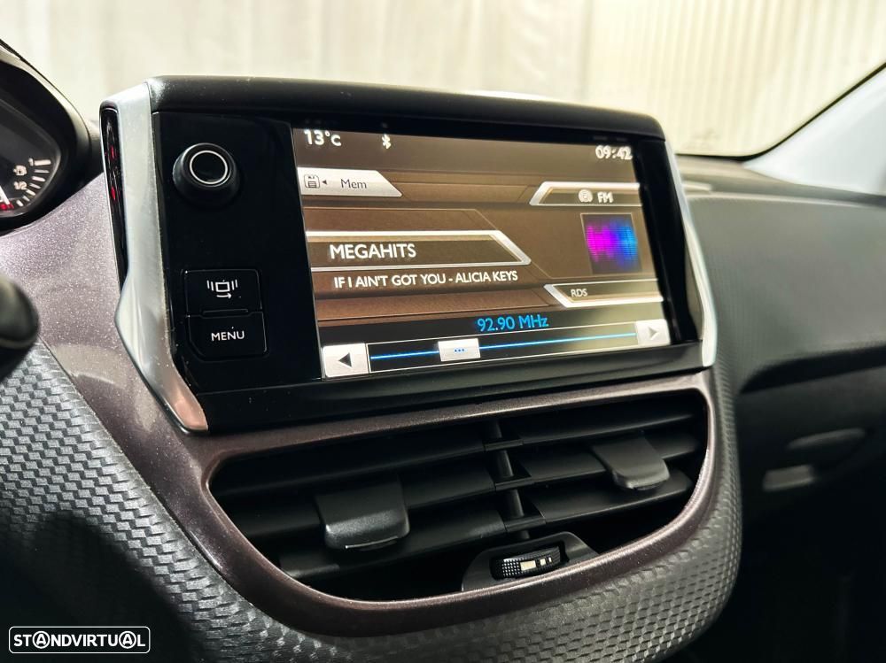 Peugeot 2008 1.6 e-HDi Allure 2-Tronic - 53