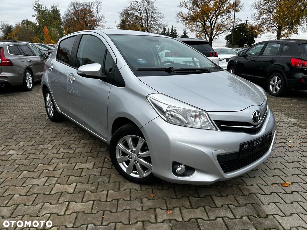 Toyota Yaris 1.33 Business Edition - 1