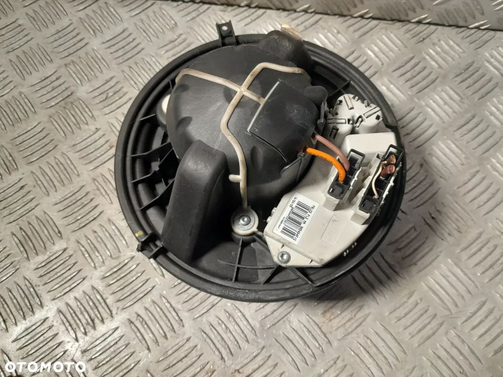 BMW 1 E81 E82 E87 E88 04-11 2.0 Wentylator wiatrak - 2