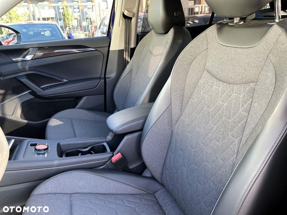 Volkswagen Tayron 2.0 TSI 4Mot Life Plus DSG - 12