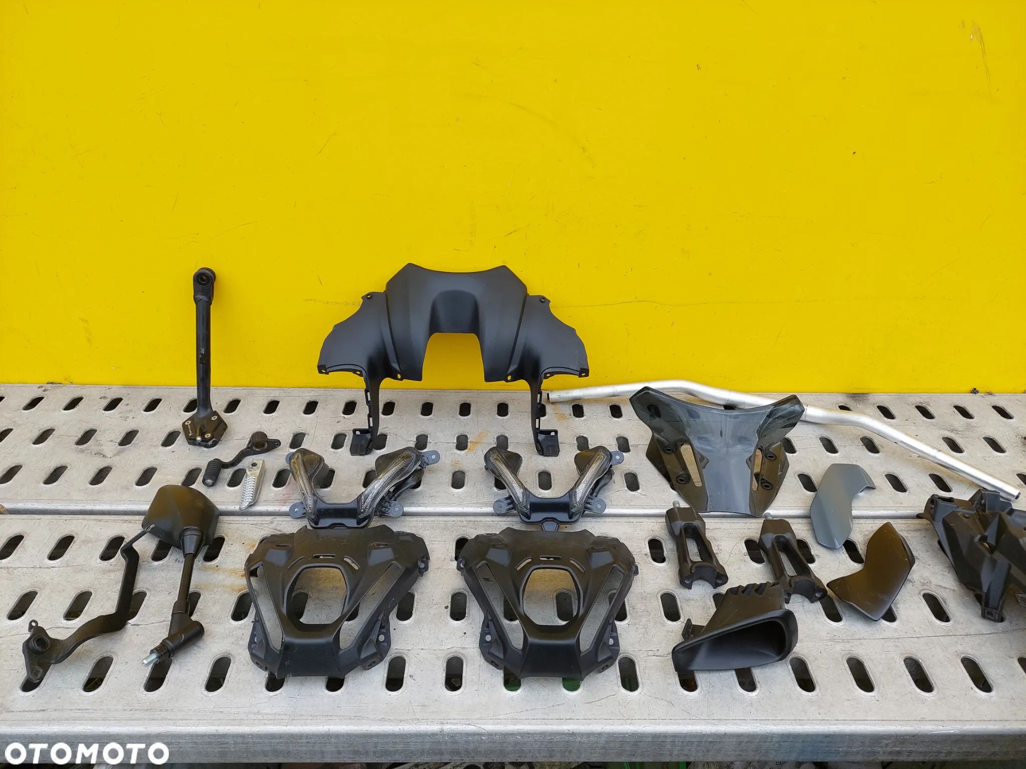 YAMAHA MT09 MT-09 owiewka szyba lampa czasza kierownica - 1