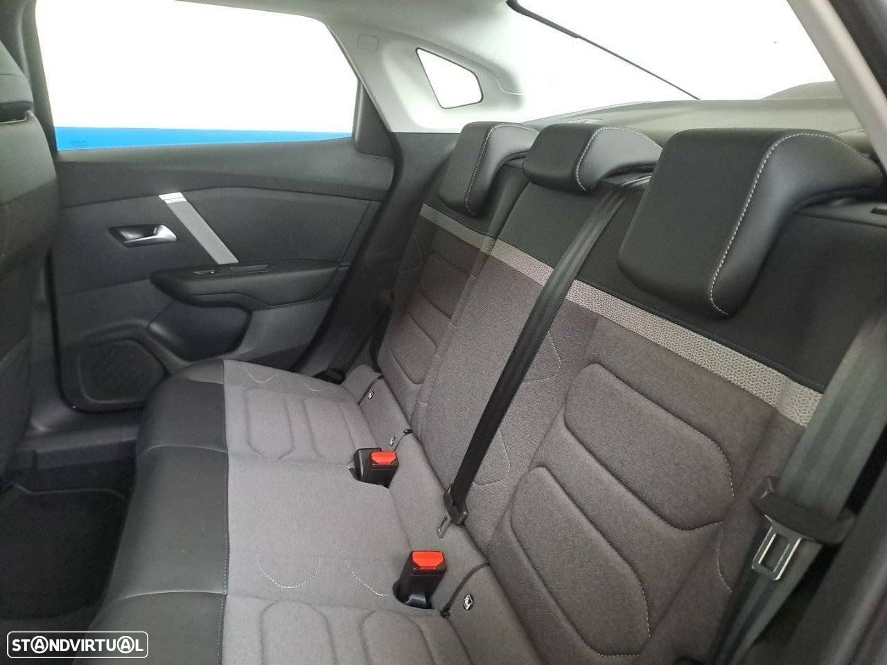 Citroën C4 X 1.2 PureTech Plus EAT8 - 10