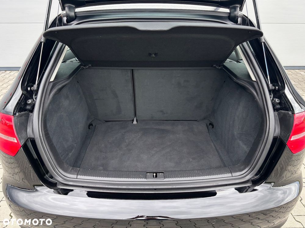 Audi A3 Sportback 1.4 TFSI Ambiente - 33