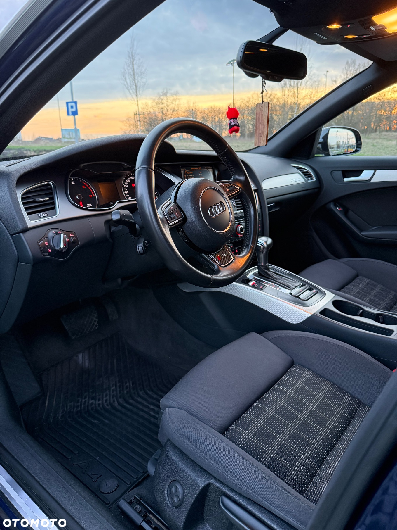 Audi A4 2.0 TDI Quattro Line S tronic - 8