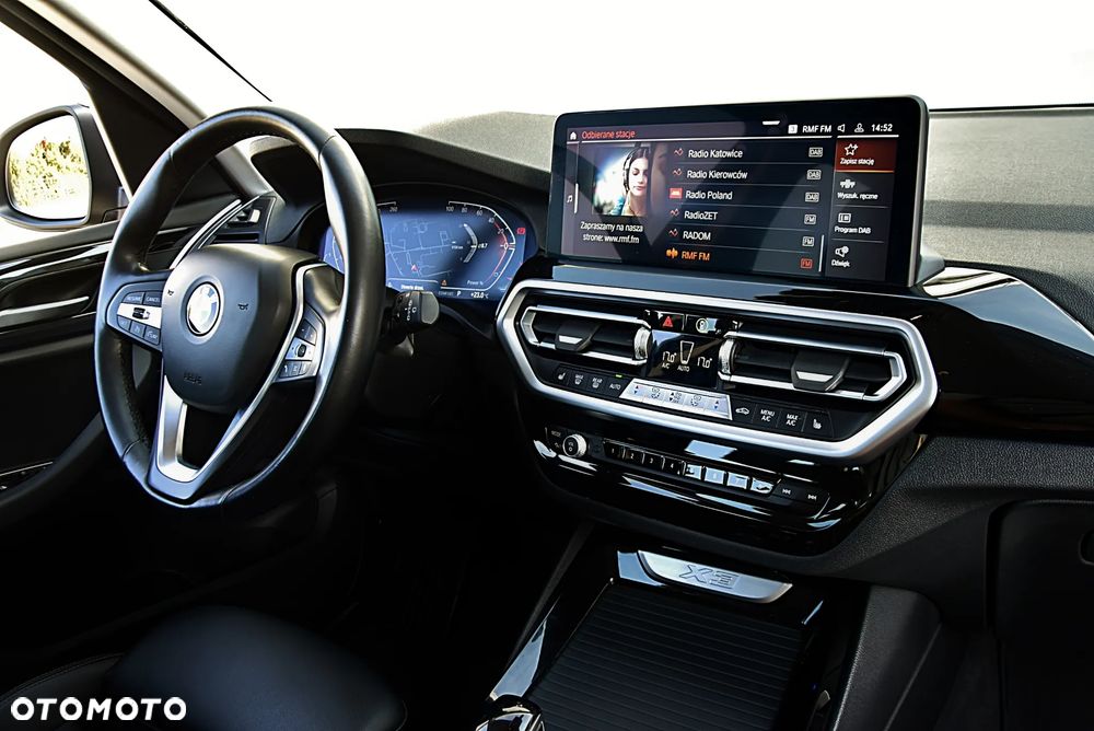 BMW X3 xDrive20i - 38