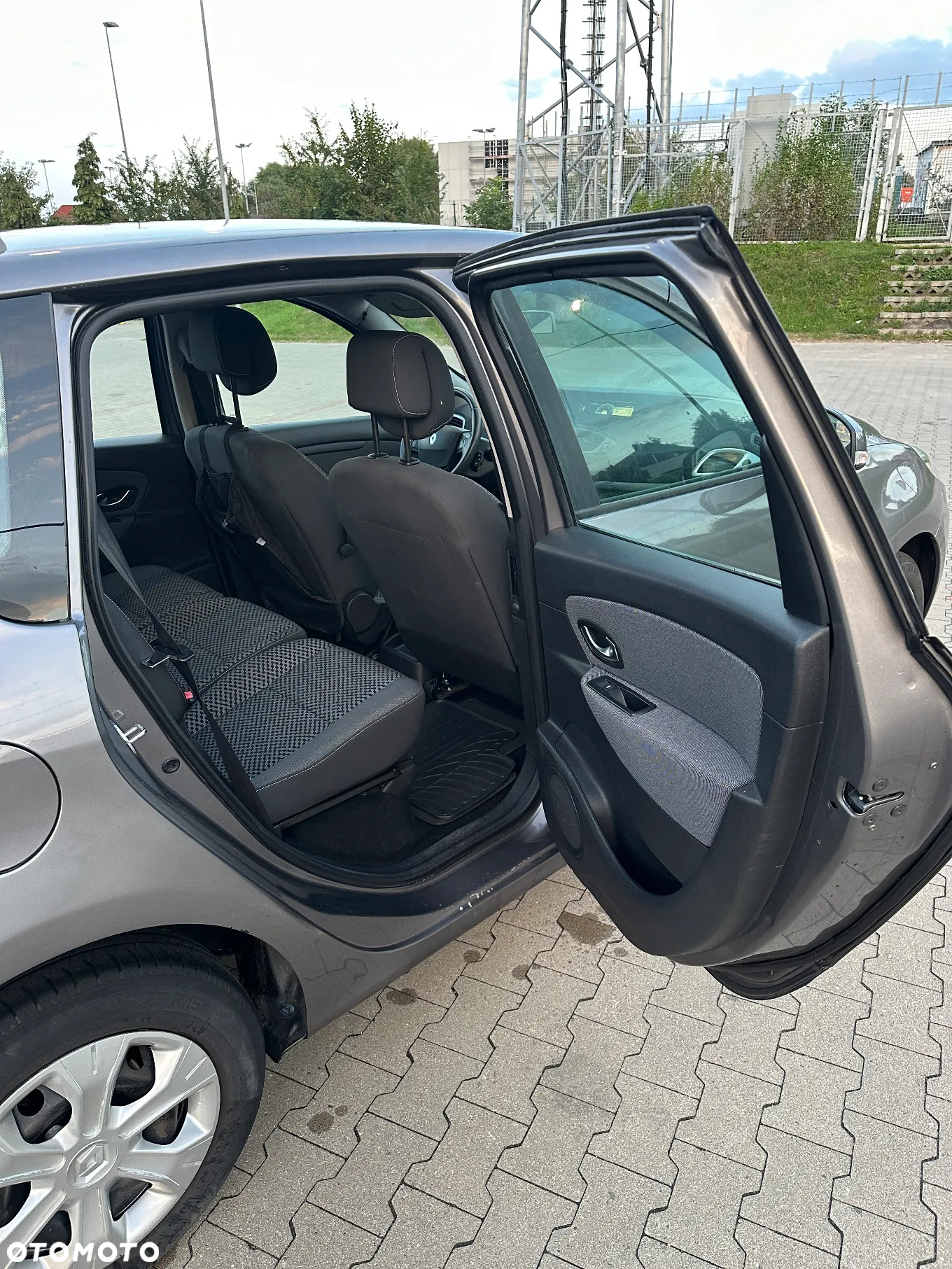 Renault Scenic 1.5 dCi Authentique - 18