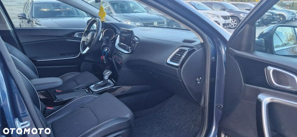 Kia XCeed - 26