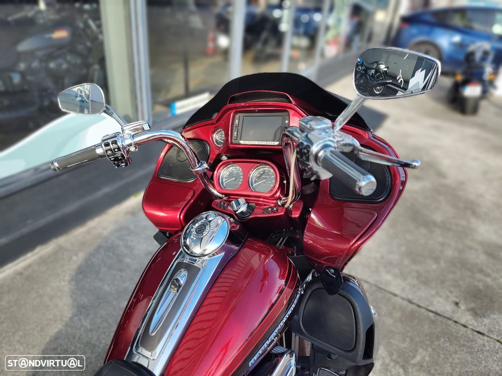 Harley-Davidson Road CVO Road Glide Ultra - 24