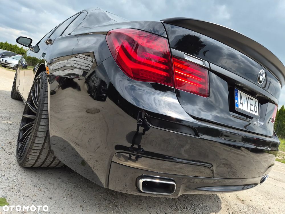 BMW Seria 7 740i - 22
