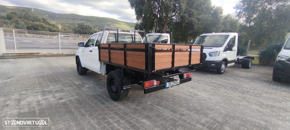 Toyota HILUX KINGCAB 4WD 2.4 D-4D 150CV || 4X4 - 3
