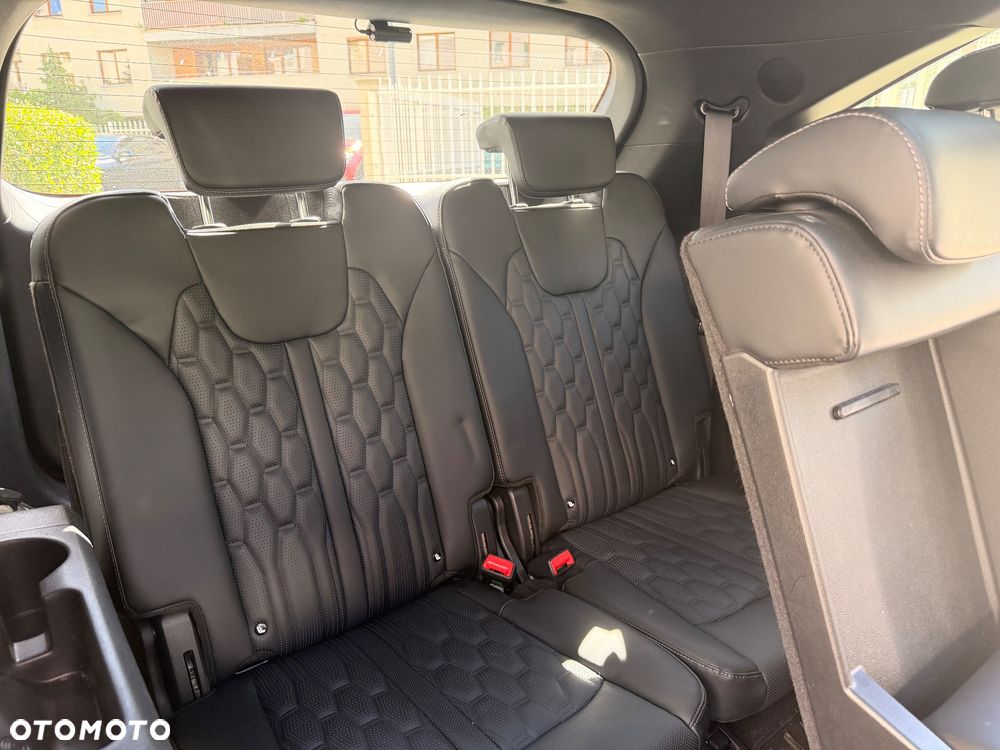 Kia Sorento - 9