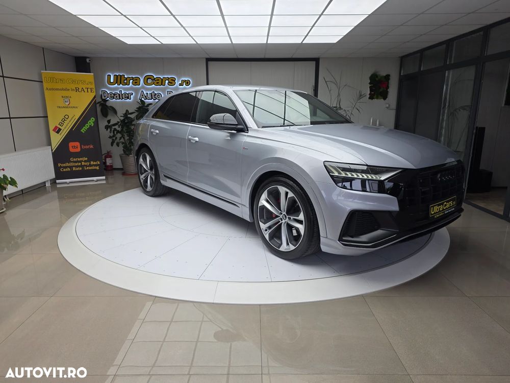 Audi Q8 - 8