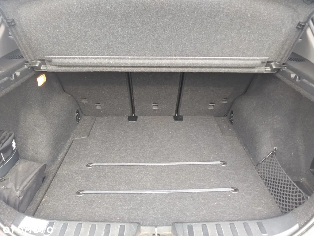 BMW X1 sDrive18i - 21