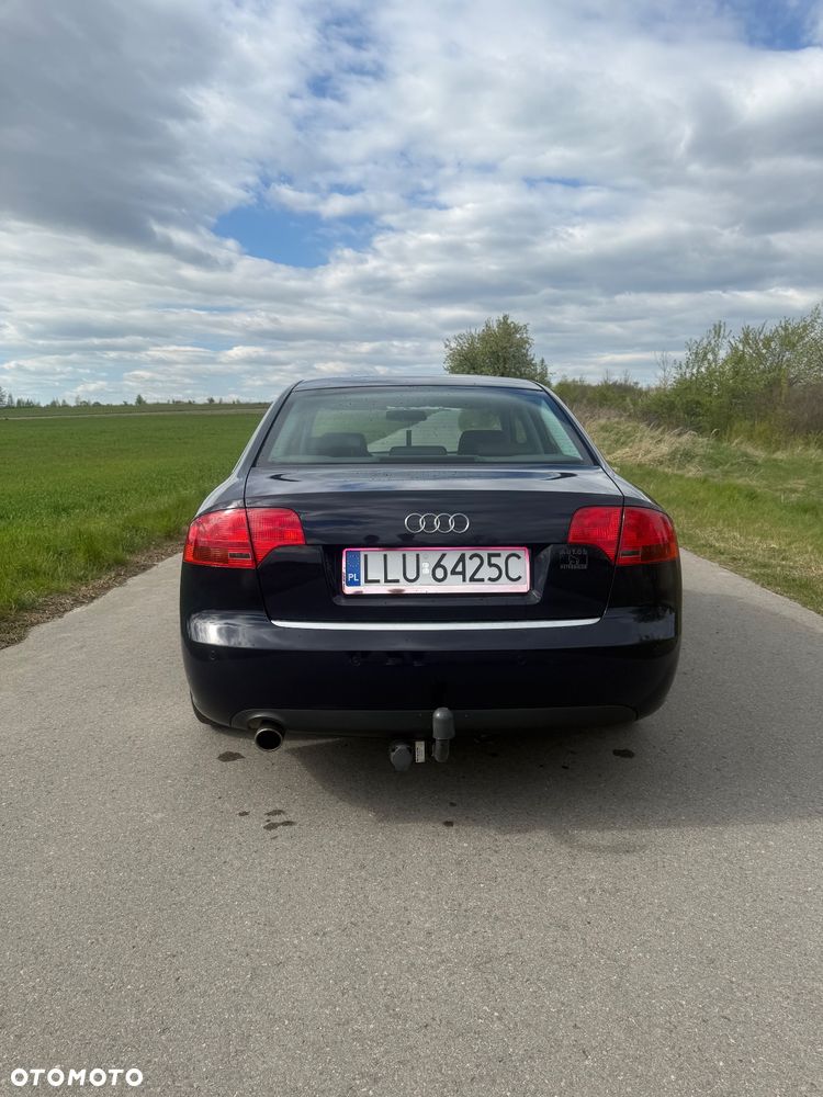 Audi A4 Limousine - 6