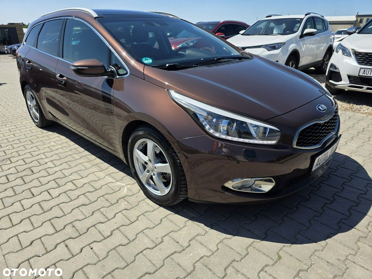 Kia Ceed 1.6 GDI DCT SW Platinum Edition - 28