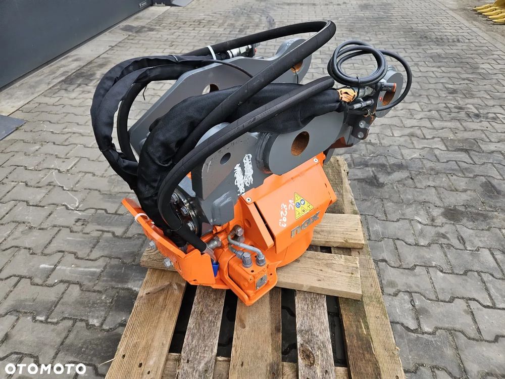 NOWA Głowica OBROTOWA KINSHOFER - NOX, Rototilt, Engcon, Caterpillar, CAT - 9