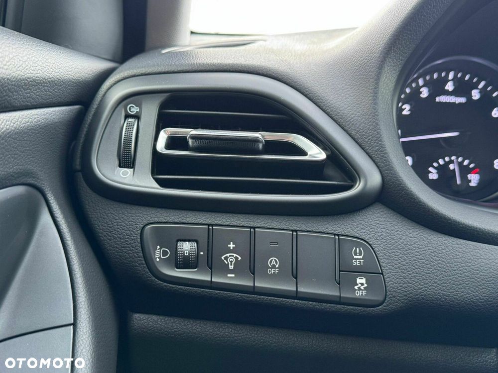 Hyundai i30 1.0 T-GDI Smart - 11