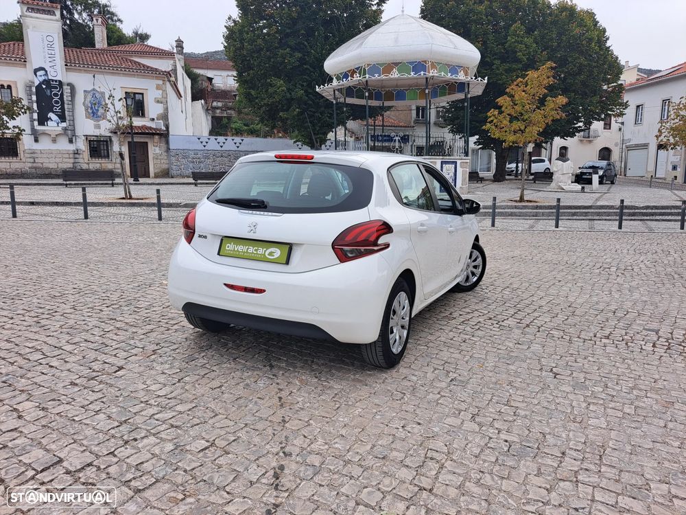 Peugeot 208 BlueHDi 100 Active - 28