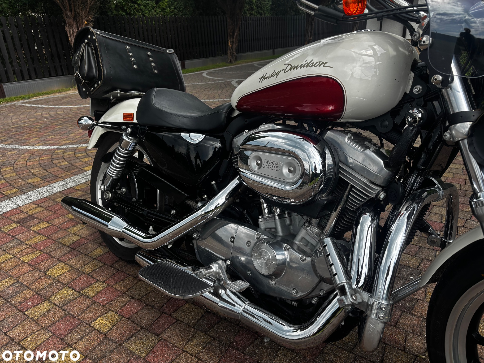 Harley-Davidson Sportster Low 883L - 4