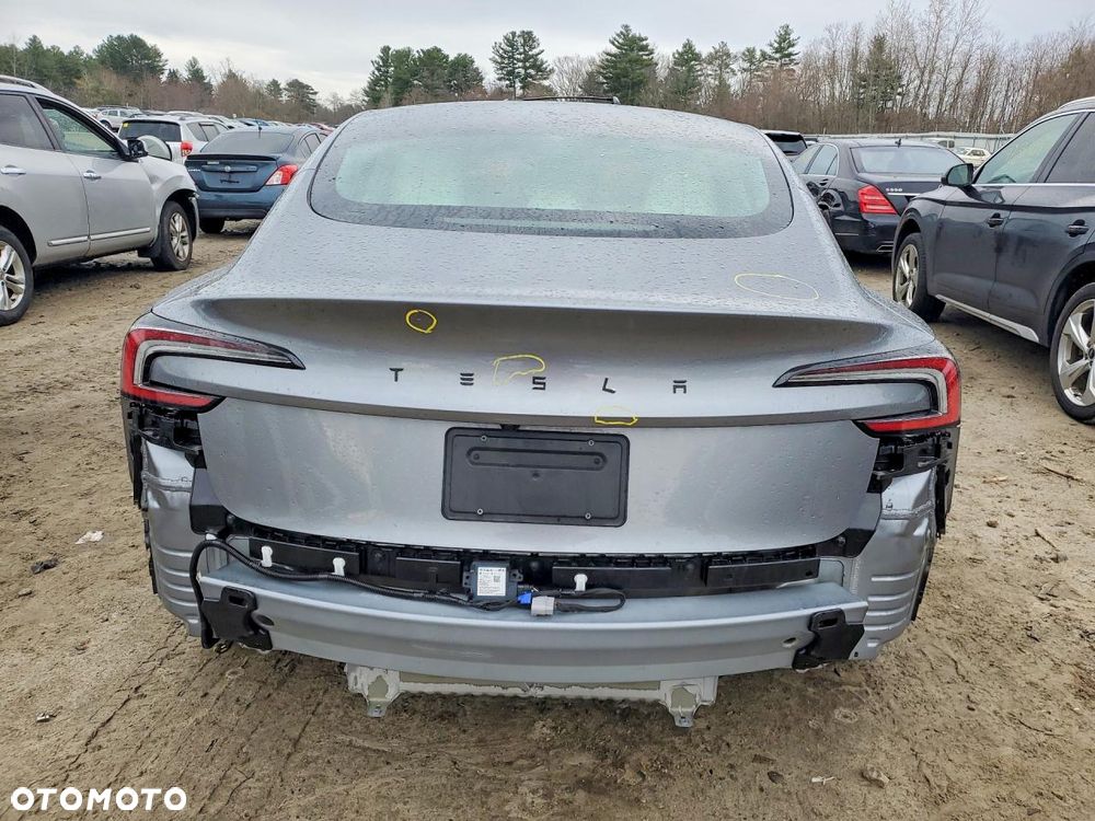 Tesla Model 3 Long Range AWD - 6