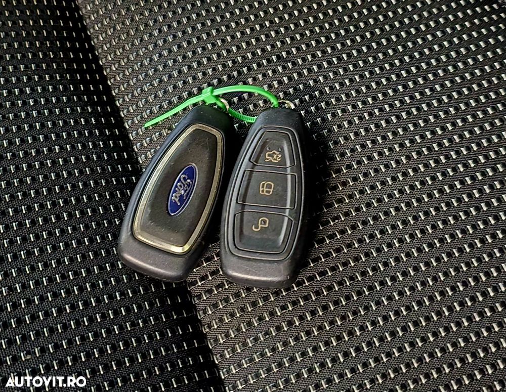 Ford Fiesta 1.5 TDCi ST-LINE - 34